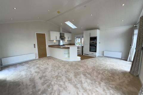 undefined, Wateringbury Road, East Malling, Kent