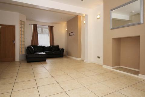 3 bedroom terraced house to rent - Carlyle Street, Abertillery, NP13 1UE