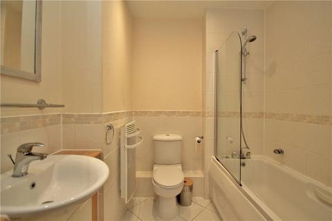 2 bedroom apartment to rent, Station Approach, Woking, Surrey, GU22