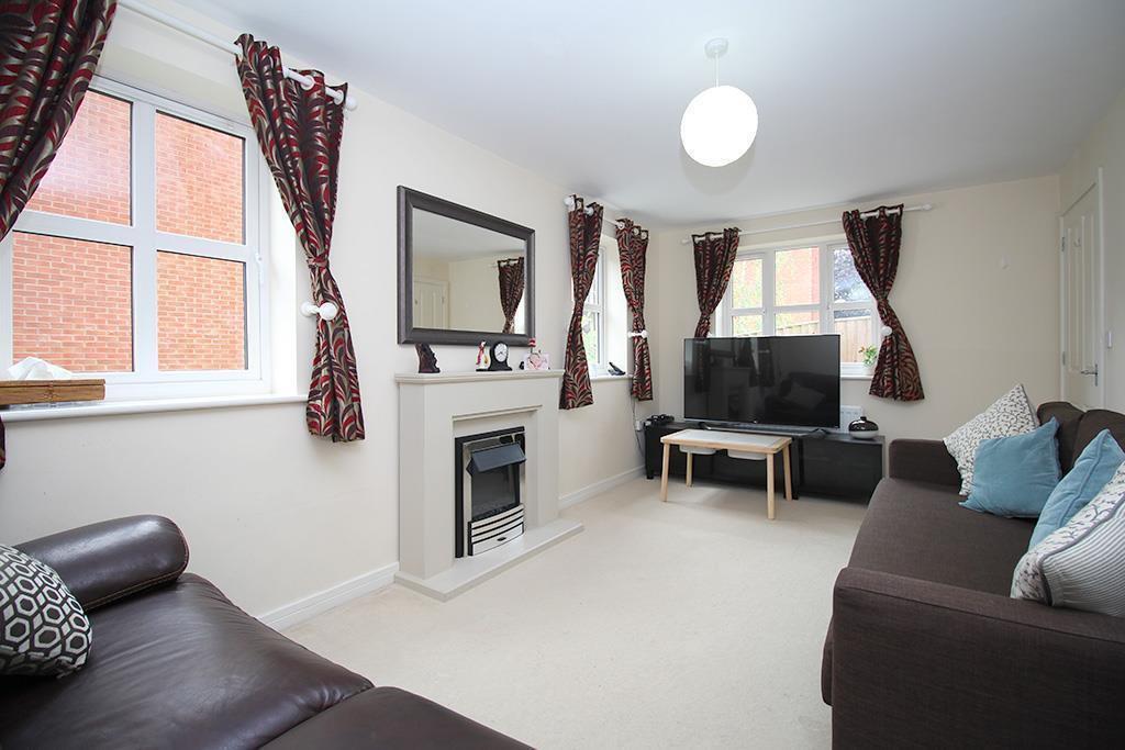 Living Room (Main)