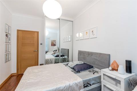 2 bedroom flat to rent, Royal Belgrave House, Hugh Street, London, SW1V