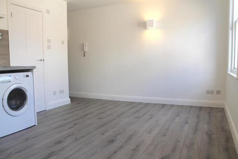 Studio to rent, St Anne's House, Buckingham Place, Brighton, BN1 3QA