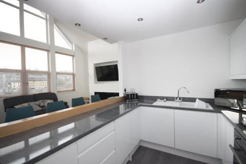 2 bedroom apartment to rent, Chandlers Court, Stirling FK8