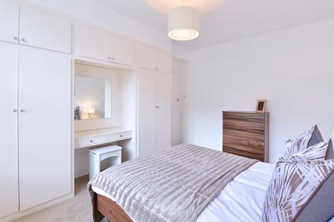 1 bedroom apartment to rent, Hill Street, W1J