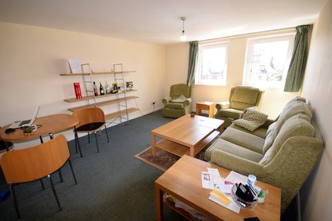 2 bedroom flat to rent, Spencer House, St. Pauls Square, Carlisle