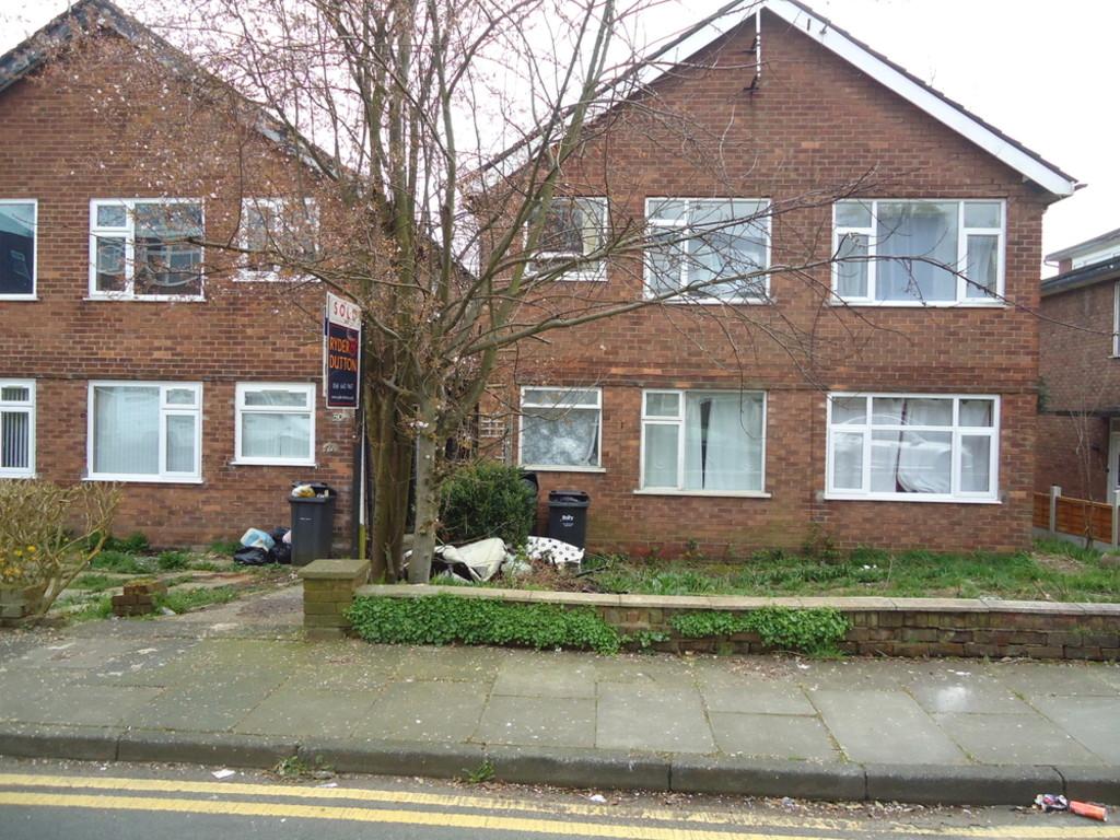 Baguley Crescent, Middleton 2 bed apartment £650 pcm (£150 pw)