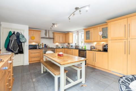4 bedroom detached house for sale - Stephenson Walk, Fairfield, Hitchin, Herts SG5 4GB