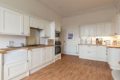 3 bedroom duplex to rent, Dean Park Crescent, Stockbridge, Edinburgh, EH4