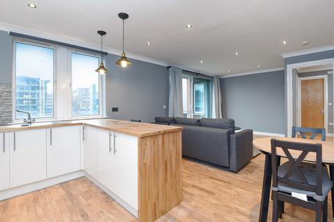 1 bedroom flat to rent, Flat 88 Regent Court, 1 North Bank, Lodge Road