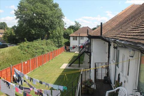 2 bedroom maisonette to rent, Bellamy Court, Bellamy Drive, Stanmore