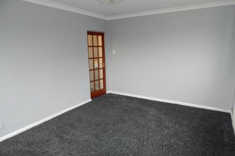 2 bedroom flat to rent, 25 Chinewood Avenue