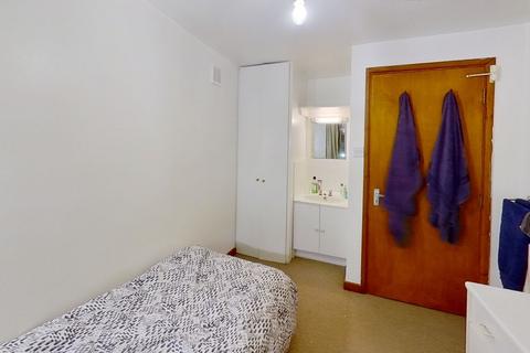 1 bedroom in a house share to rent, KINGS ROAD, GUILDFORD, GU1 4JW