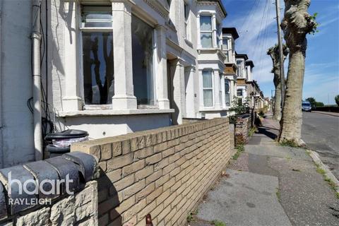 1 bedroom flat to rent, Stanley Road, Southend-On-Sea