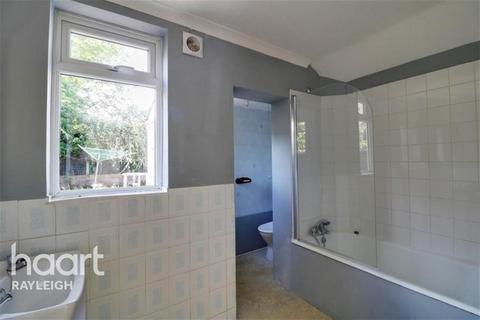 1 bedroom flat to rent, Stanley Road, Southend-On-Sea