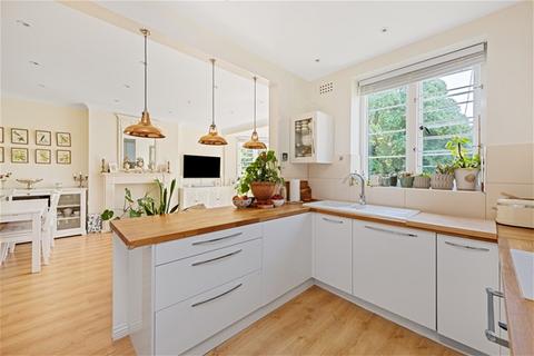 3 bedroom flat for sale - Belsize Court Wedderburn Road, Belsize Park