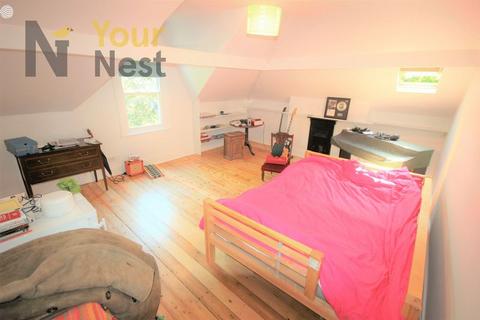 undefined, Room 7, Oakwood lane, Oakwood, Leeds, LS8 2JQ