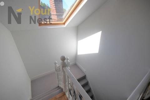 undefined, Room 7, Oakwood lane, Oakwood, Leeds, LS8 2JQ