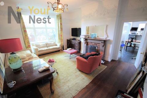 1 bedroom in a house share to rent, Room 7, Oakwood lane, Oakwood, Leeds, LS8 2JQ