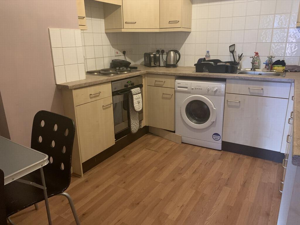 Apartment in Leicester - View 3