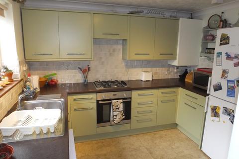 2 bedroom semi-detached house to rent, The Lynchets, Lewes BN7