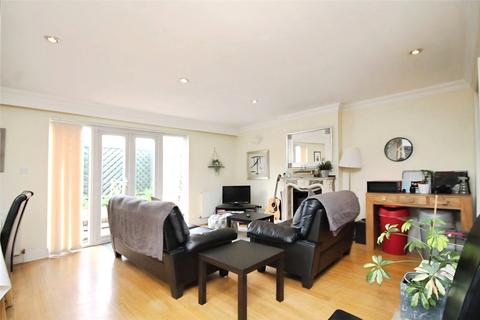 undefined, Earlsfield Road, London, SW18