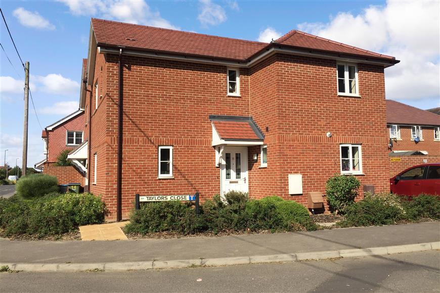 Bilsham Road, Yapton, West Sussex 3 bed semidetached house £199,500