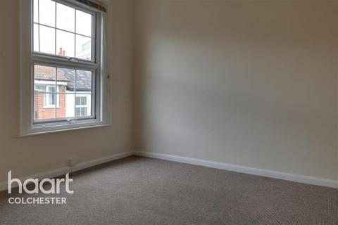 Studio to rent, Central Colchester