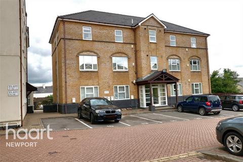 2 bedroom flat to rent, Kingshill Court, Stow Hill