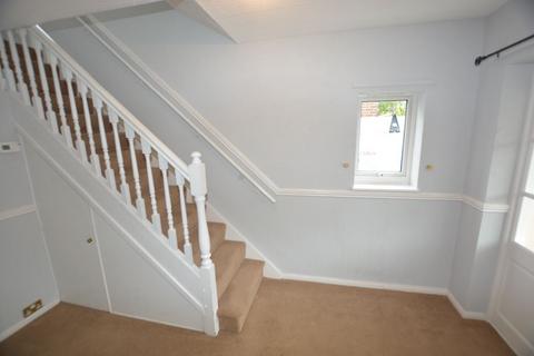 3 bedroom semi-detached house to rent, Yew Tree Avenue, North Anston