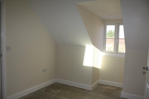4 bedroom end of terrace house to rent, Dolphin Court, Canley, Coventry