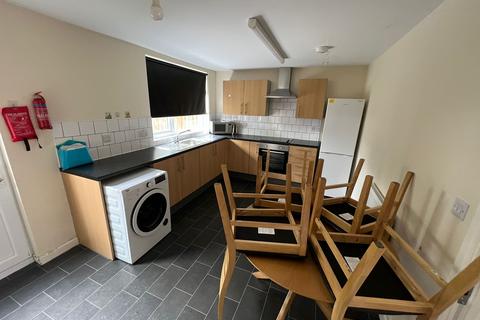 4 bedroom house to rent - John Rous Avenue, Canley, Coventry