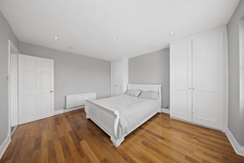3 bedroom flat to rent, N7