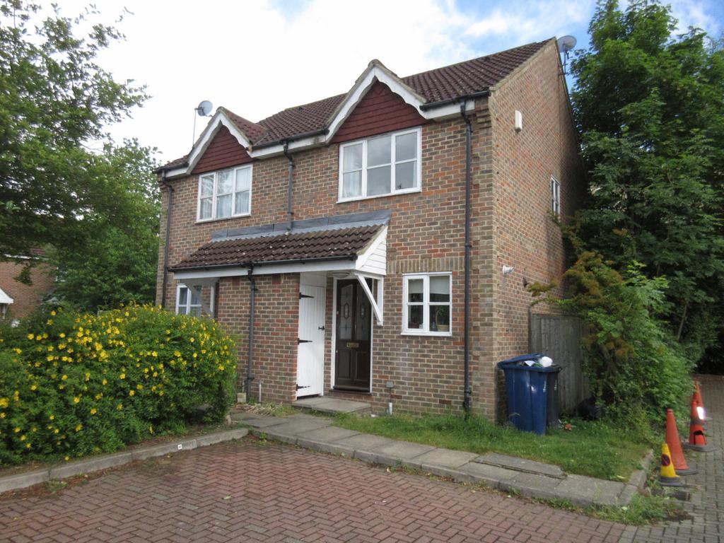 Two bedroom house to rent Tawny Close, West Ealin