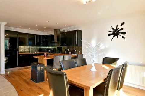 5 bedroom detached house for sale, The Ridgway, Woodingdean, Brighton, East Sussex