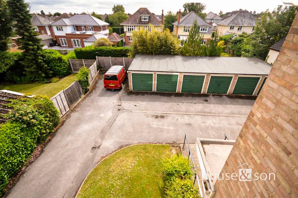 Garage1