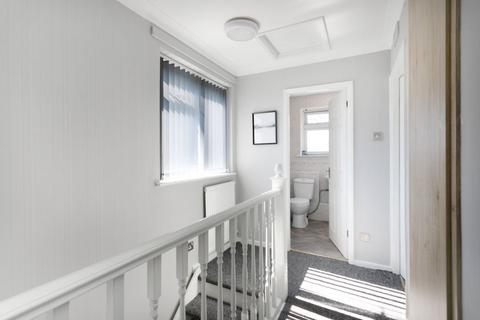 3 bedroom semi-detached house to rent, Astley Close, Leicester, LE3