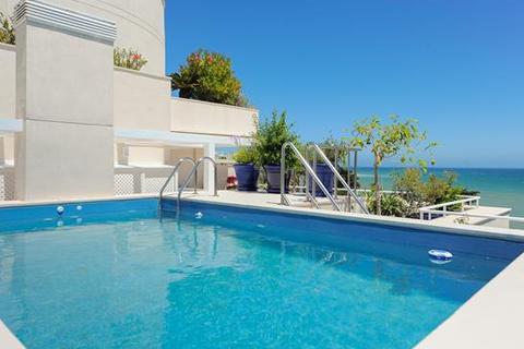 3 bedroom penthouse, Los Granados Playa, Estepona, Malaga