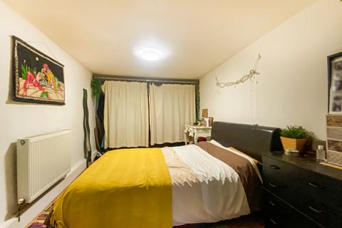1 bedroom flat to rent, Caledonian Road, Islington, London, N7