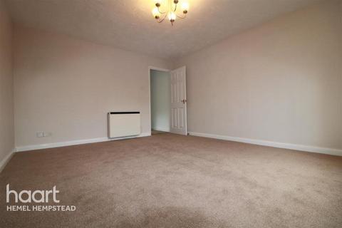 2 bedroom apartment to rent, Swan Mead, Hemel hempstead