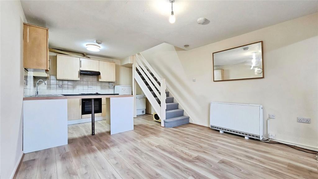 Kitchen/Reception