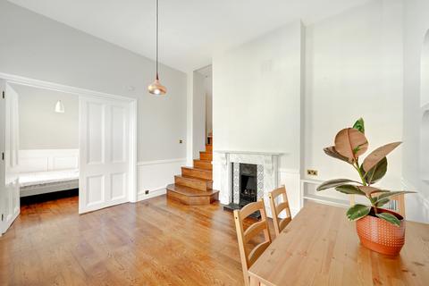 2 bedroom flat to rent, Harrington Gardens, South Kensington, London