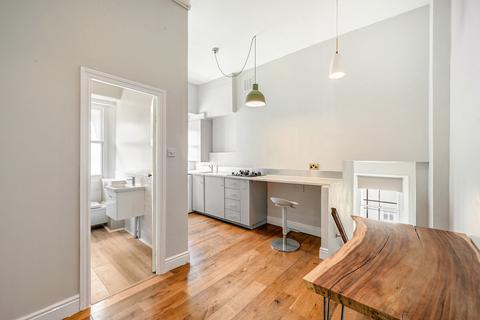 2 bedroom flat to rent, Harrington Gardens, South Kensington, London
