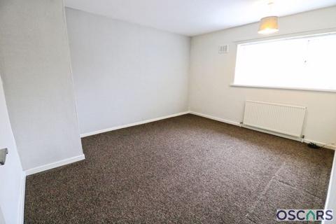 3 bedroom terraced house to rent, Holcombe Close, Hull