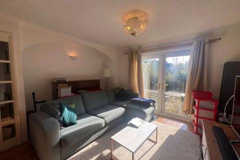 3 bedroom detached house to rent, Chessel Close, Bristol