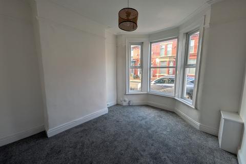 3 bedroom terraced house to rent, Avonmore Avenue, Allerton