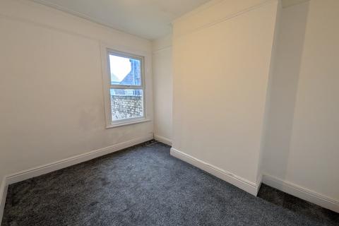3 bedroom terraced house to rent, Avonmore Avenue, Allerton