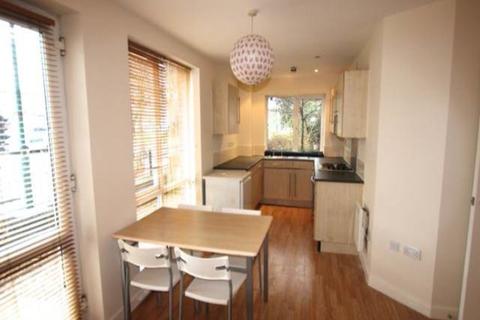 2 bedroom apartment to rent - The Pavilion, Russell Road, NG7 6GB