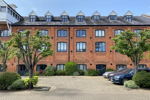 3 bedroom flat to rent, New Street, Henley-on-Thames RG9