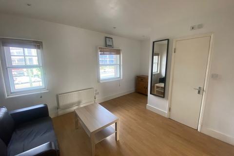 1 bedroom apartment to rent, North Circular Road, London