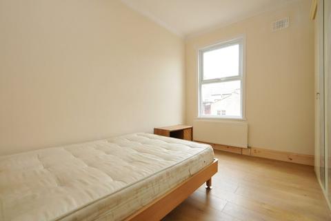 1 bedroom flat to rent, Belgrade Road, Stoke Newington